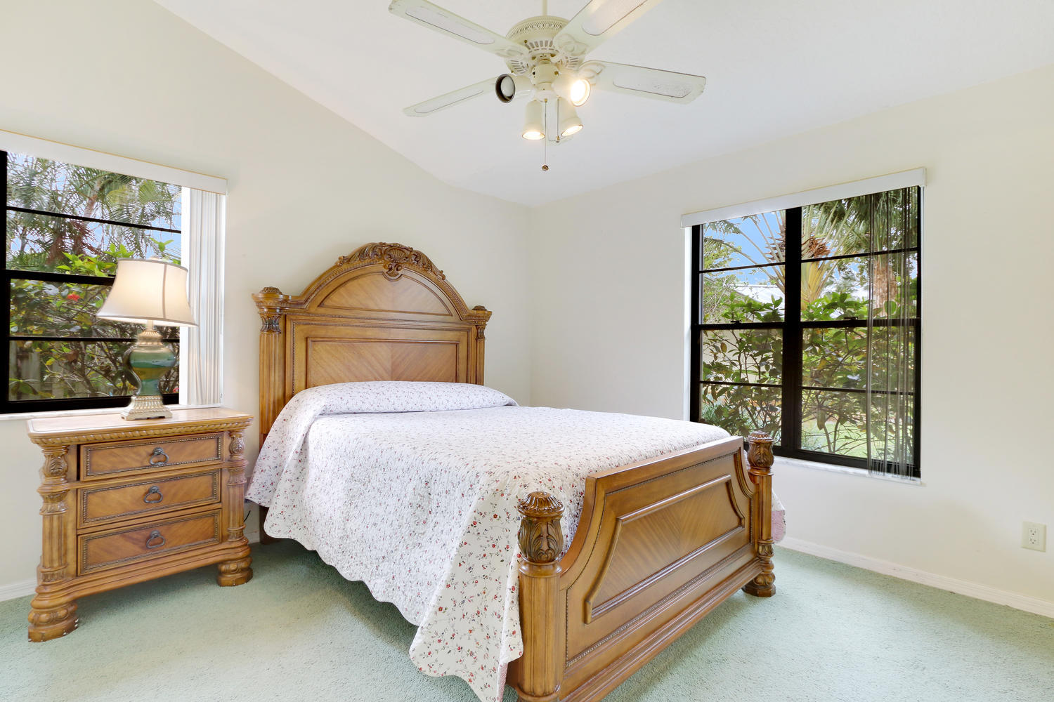 TEQUESTA PINES - Residential