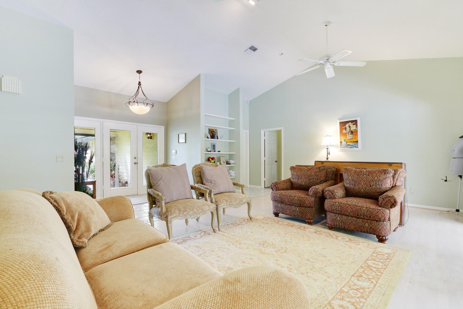 TEQUESTA PINES - Residential