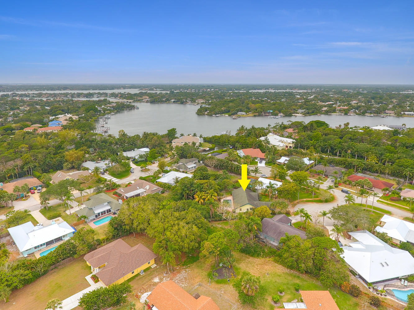 TEQUESTA PINES - Residential