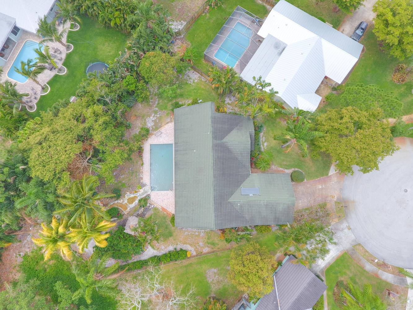 TEQUESTA PINES - Residential