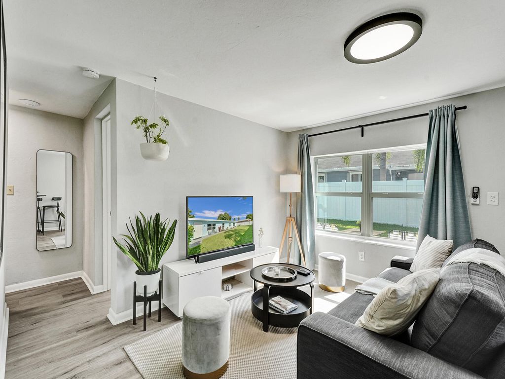 Photo of 717 SW 2nd Court, Delray Beach, FL 33444 (MLS # B26001385)