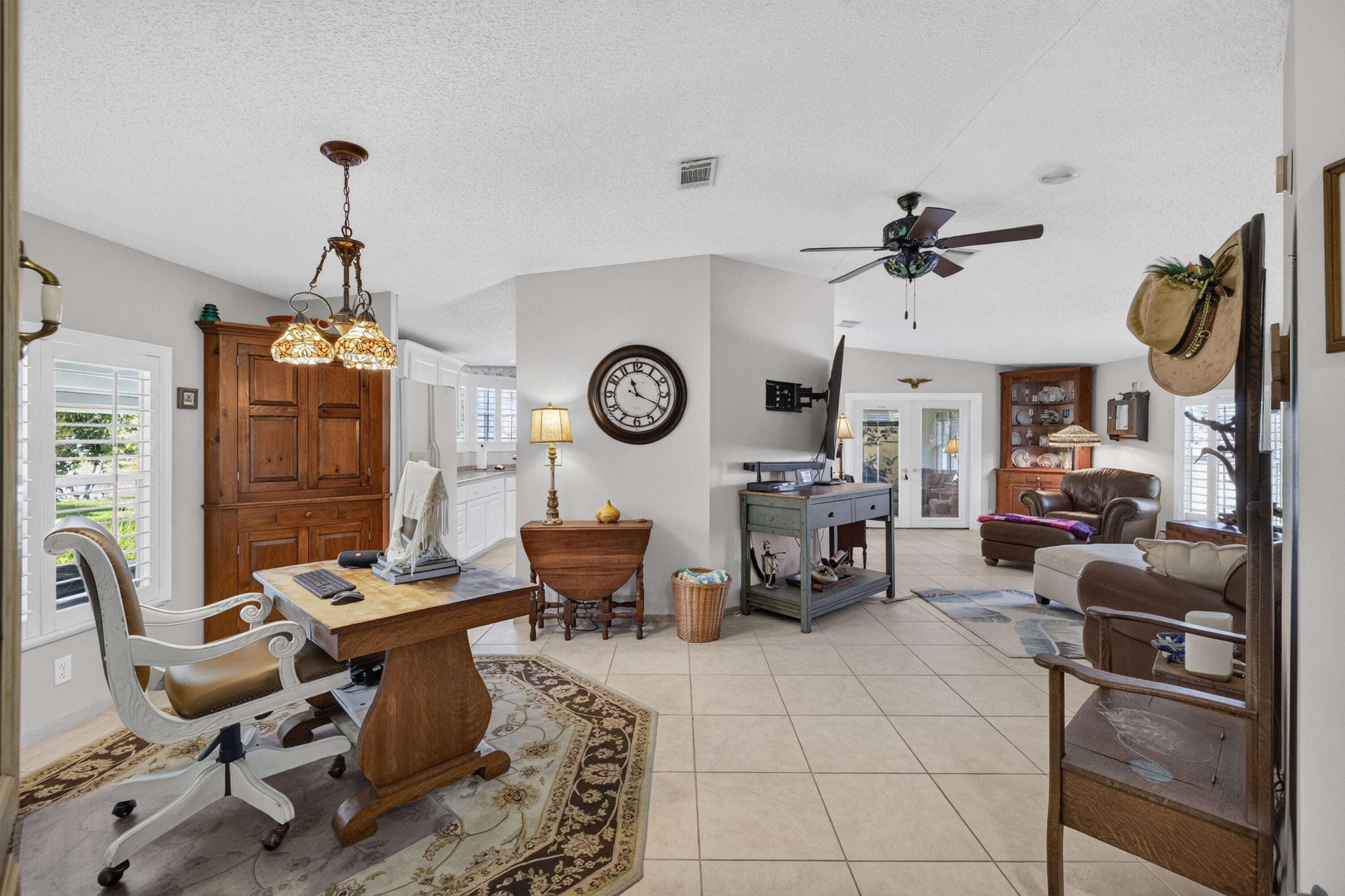 9065 SW Chevy Circle, Stuart, FL, 34997/$310,000 2 9065 SW Chevy Circle