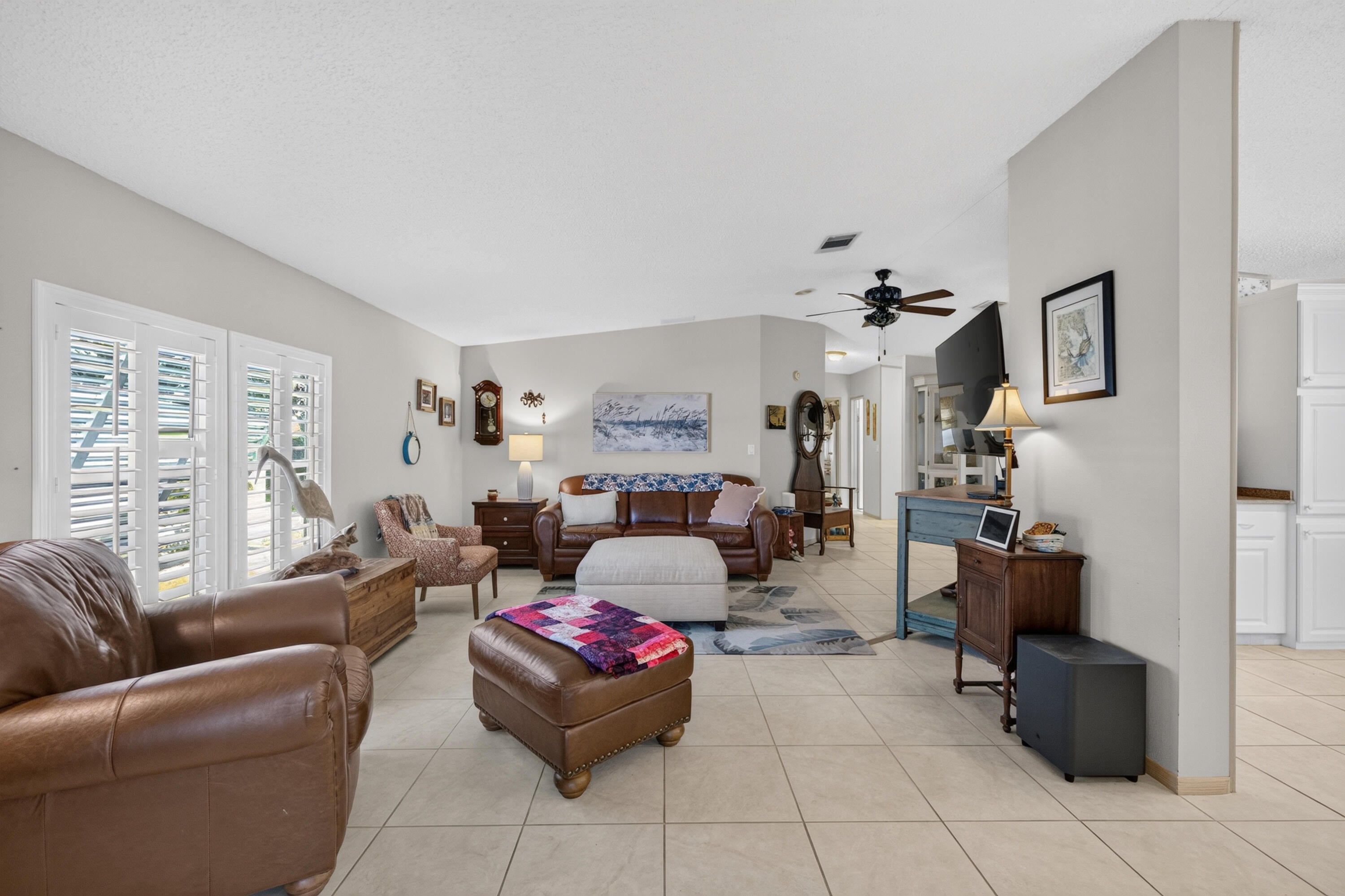 9065 SW Chevy Circle, Stuart, FL, 34997/$310,000 4 9065 SW Chevy Circle