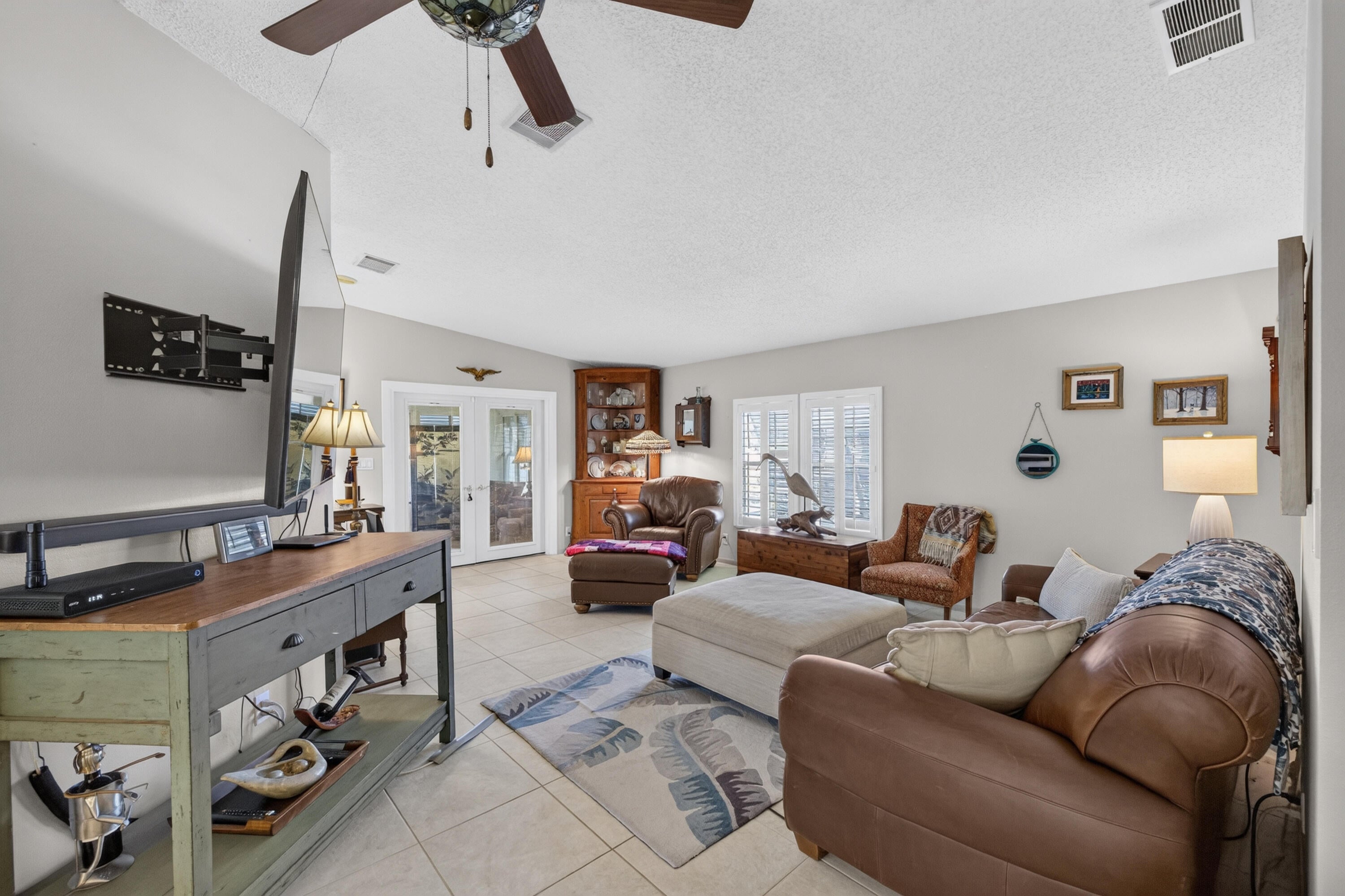 9065 SW Chevy Circle, Stuart, FL, 34997/$310,000 3 9065 SW Chevy Circle