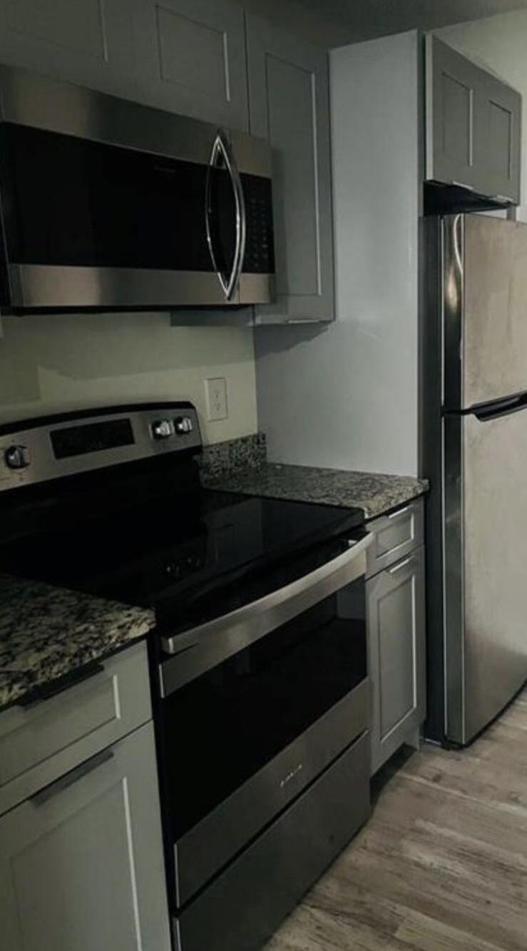 LAKEWOOD VILLAGE - Residential