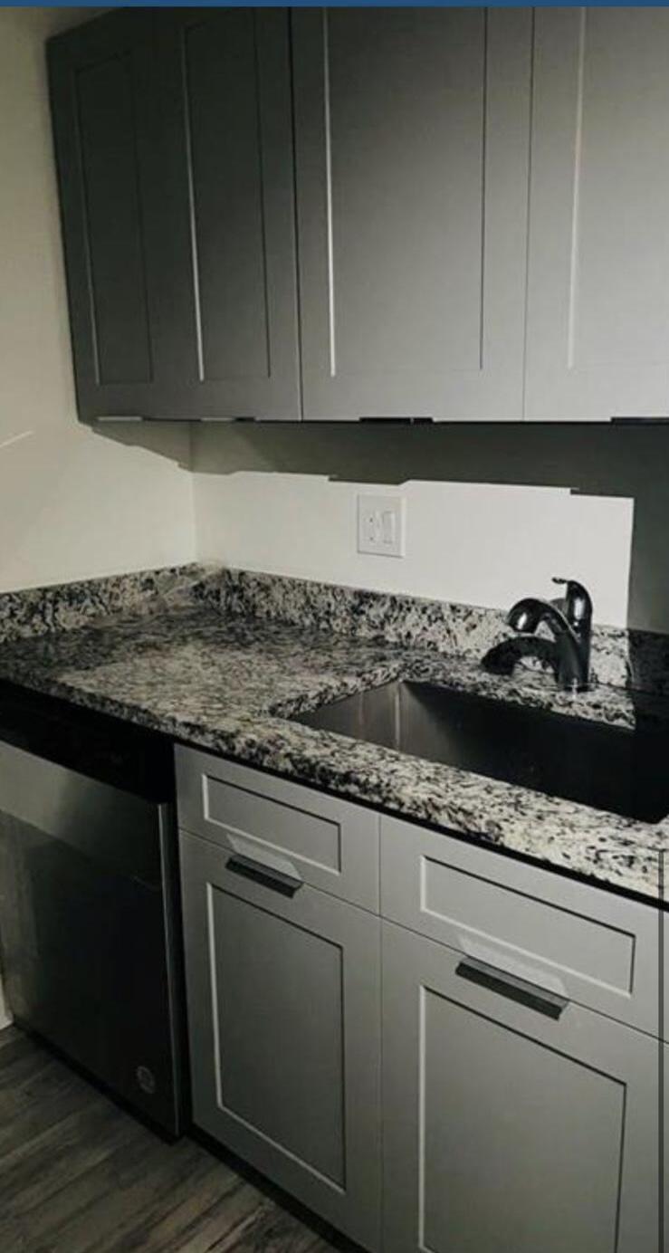 LAKEWOOD VILLAGE - Residential