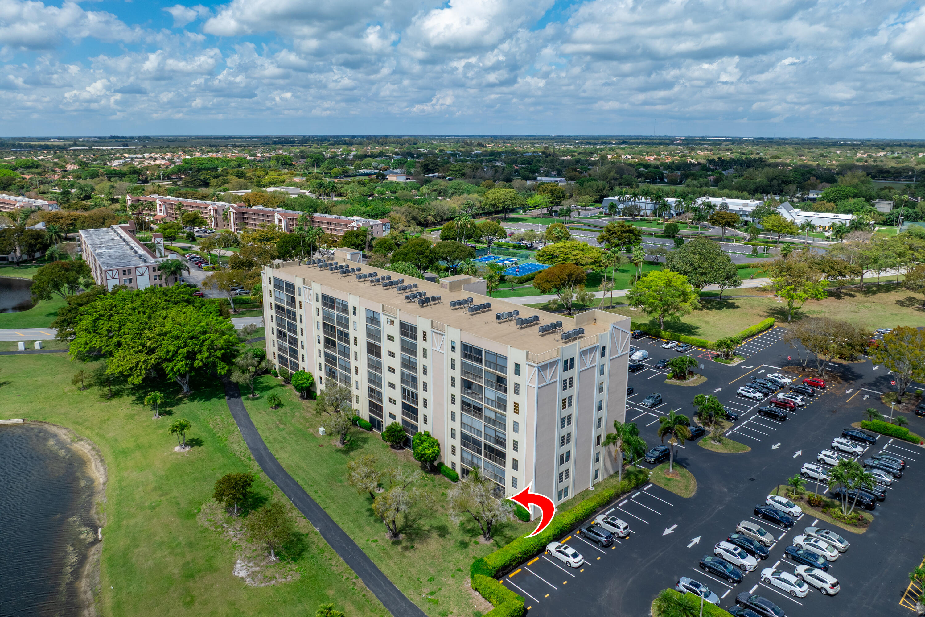 HUNTINGTON LAKES SEC THREE CONDOS - Residential