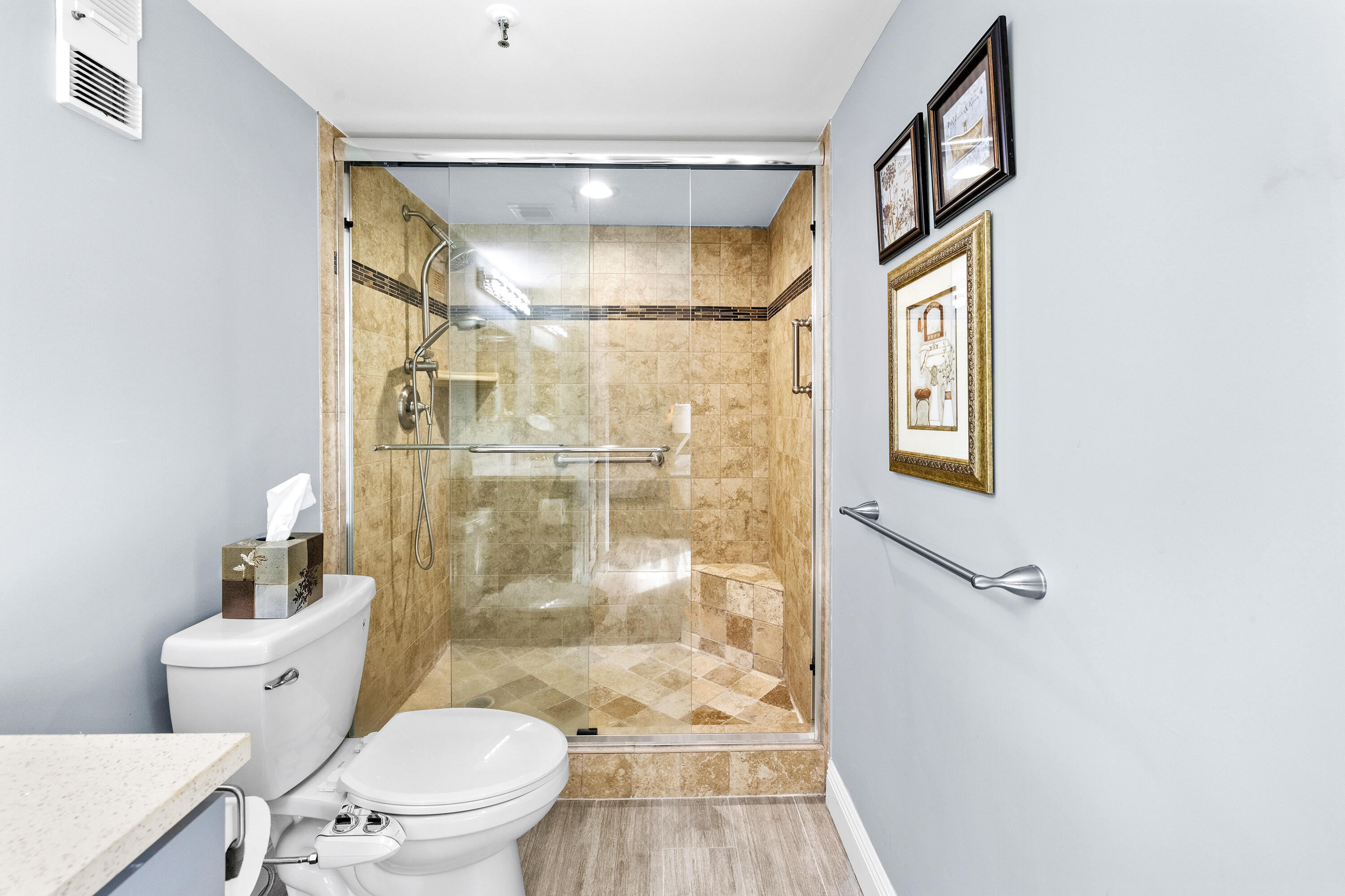 HUNTINGTON LAKES SEC THREE CONDOS - Residential