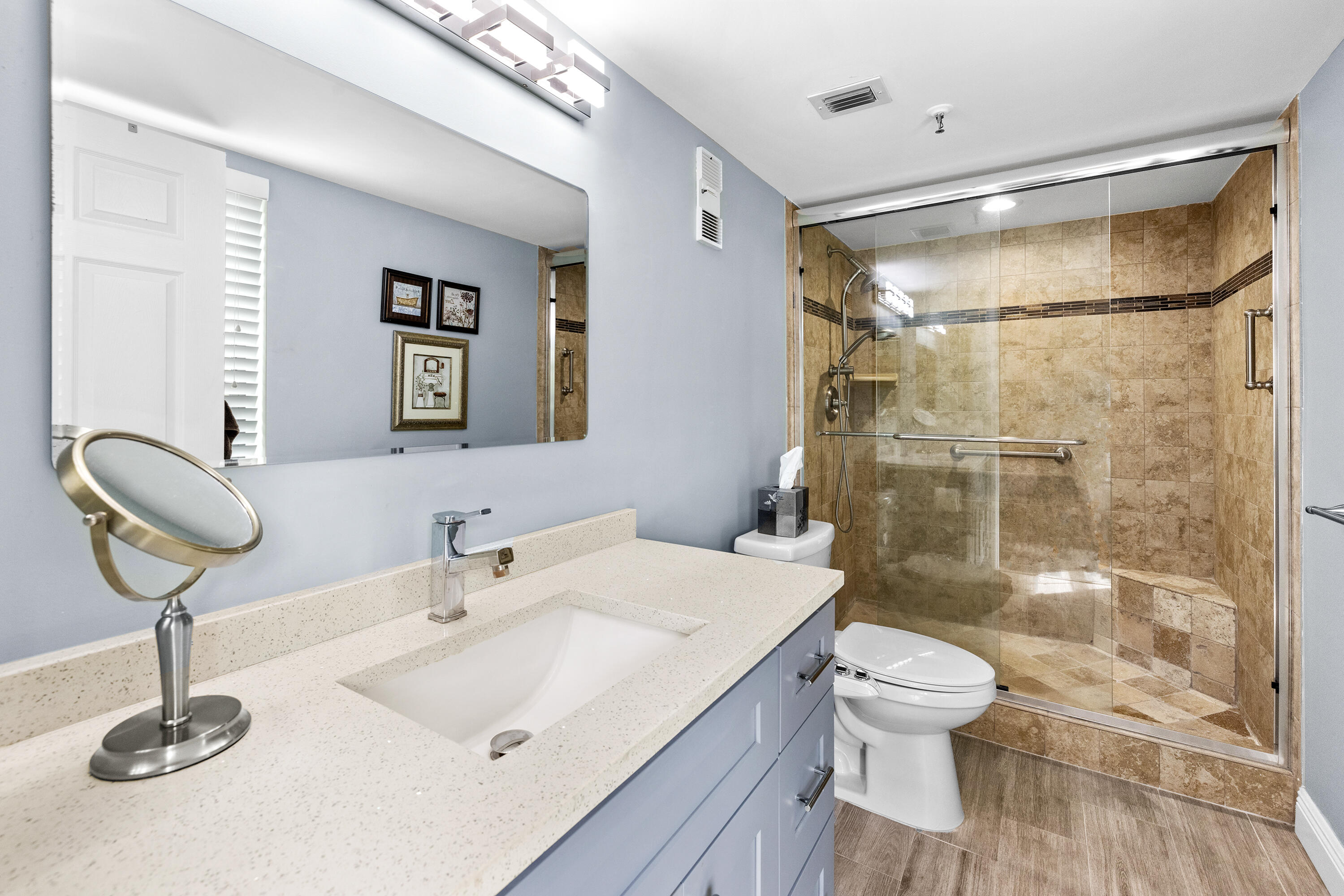 HUNTINGTON LAKES SEC THREE CONDOS - Residential