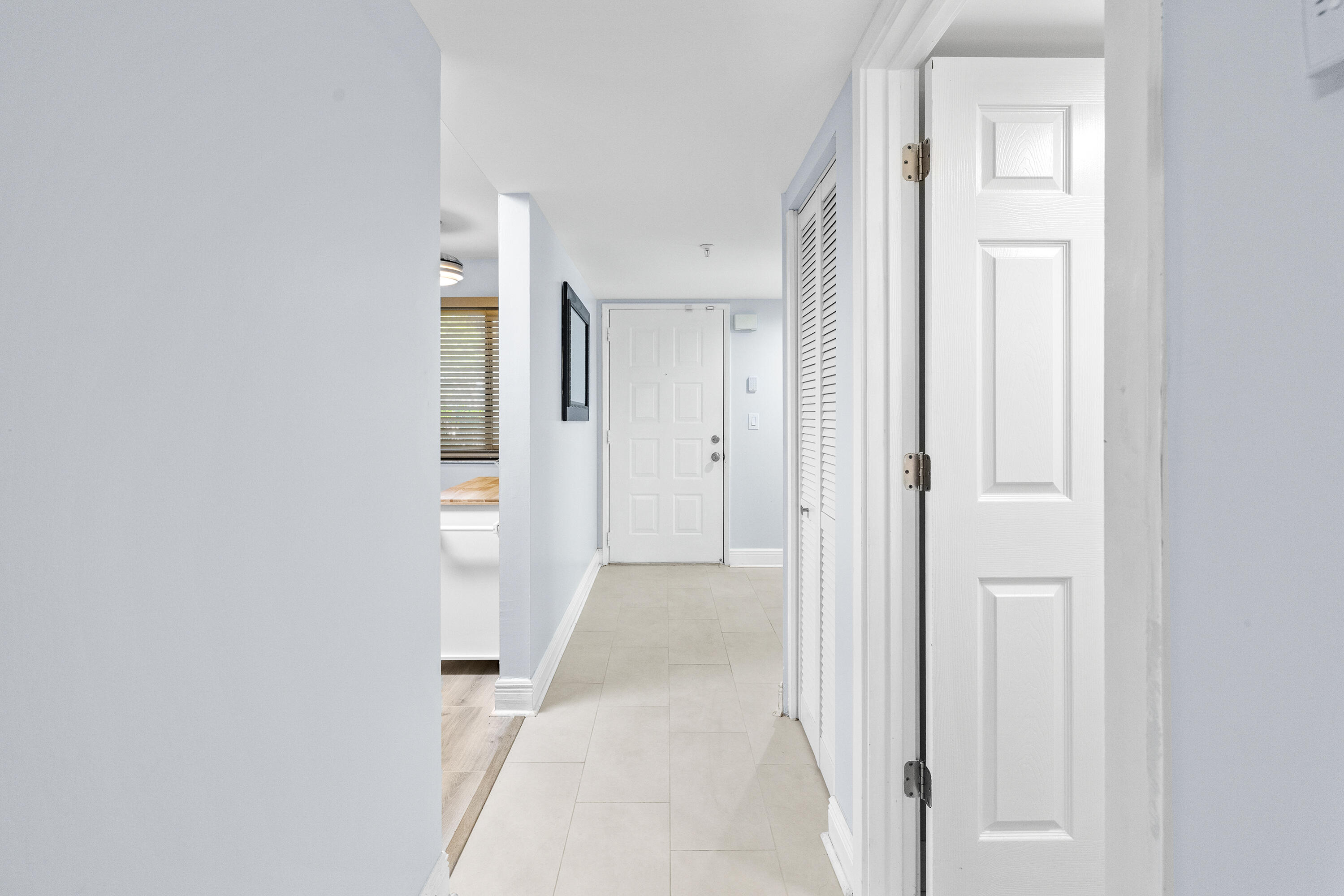 HUNTINGTON LAKES SEC THREE CONDOS - Residential