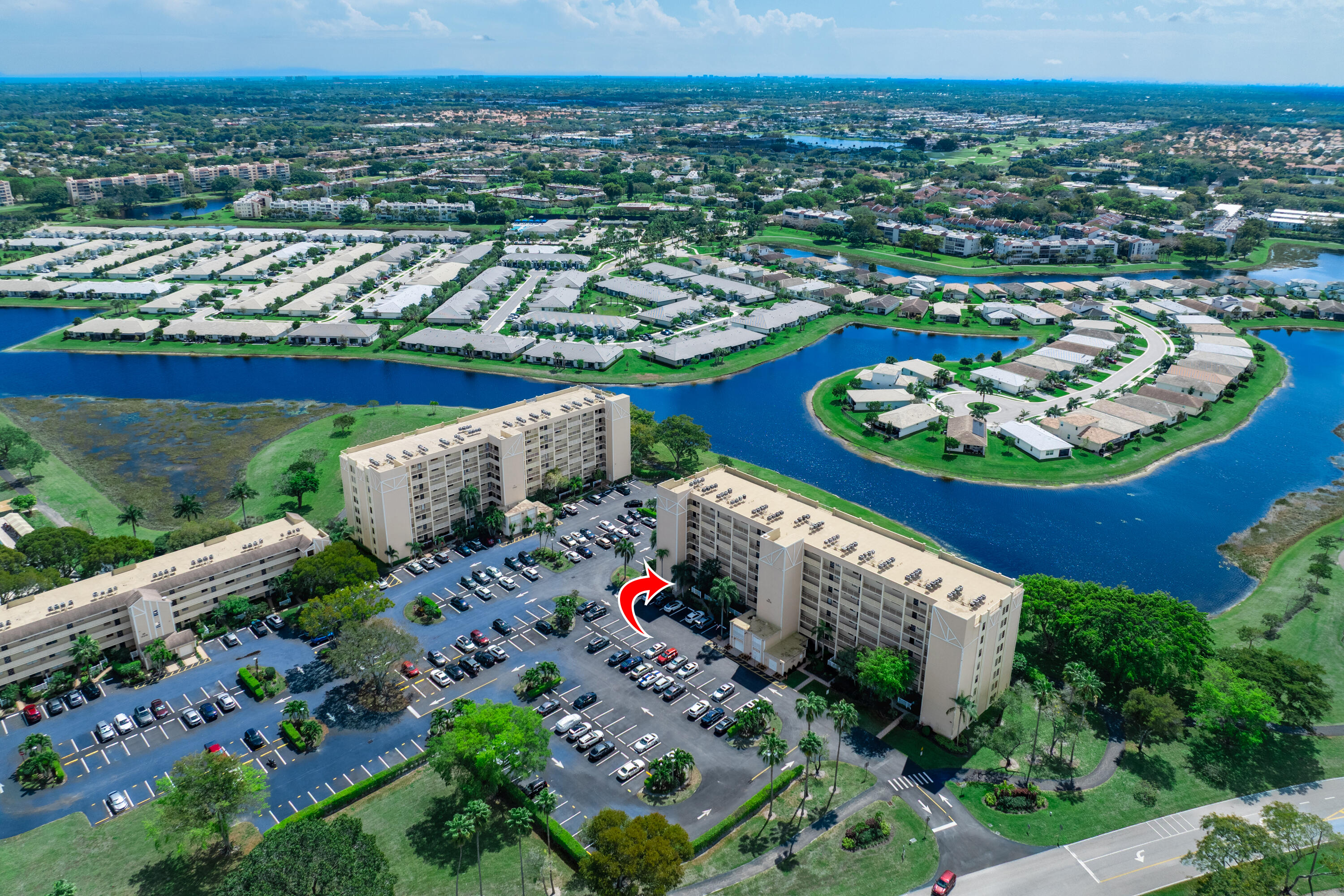 HUNTINGTON LAKES SEC THREE CONDOS - Residential