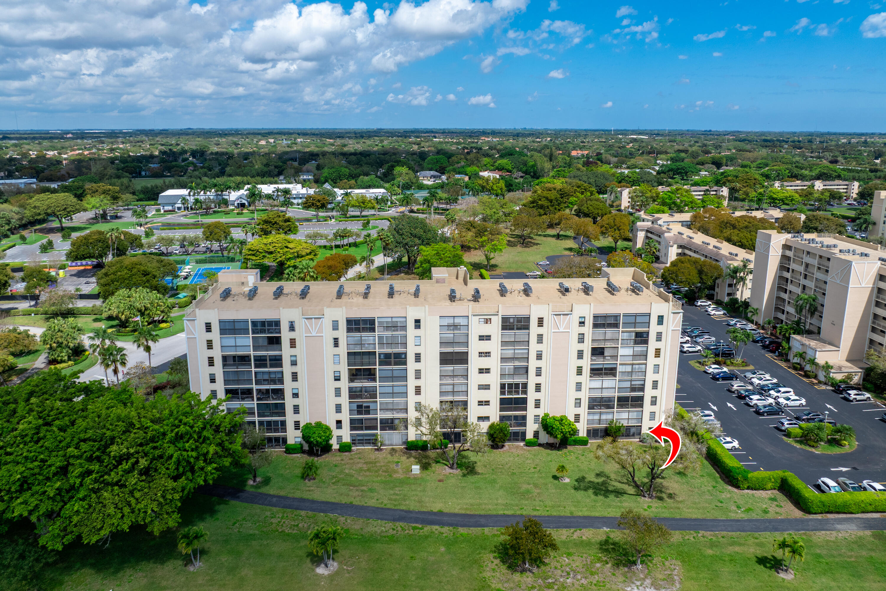 HUNTINGTON LAKES SEC THREE CONDOS - Residential