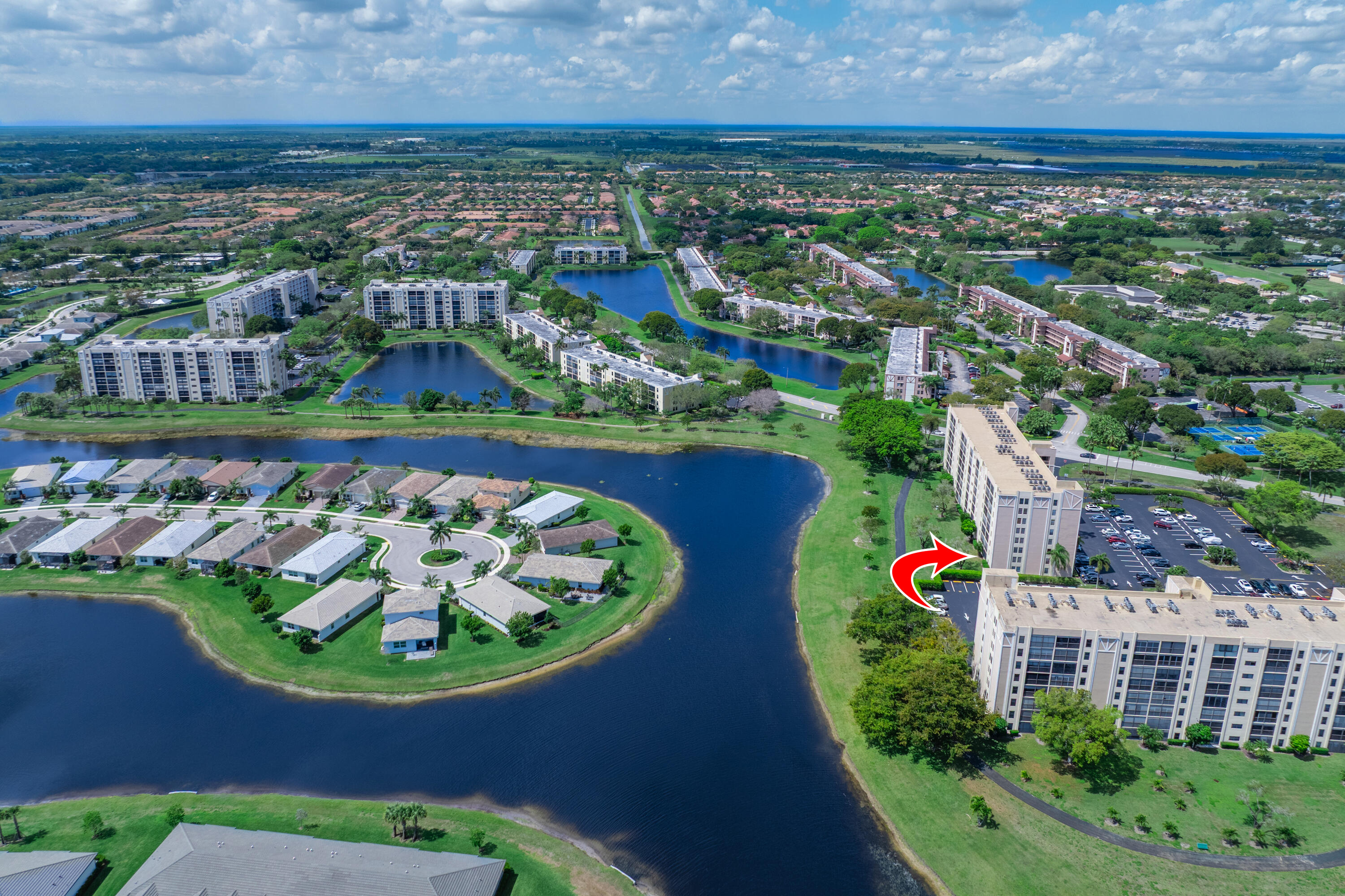 HUNTINGTON LAKES SEC THREE CONDOS - Residential