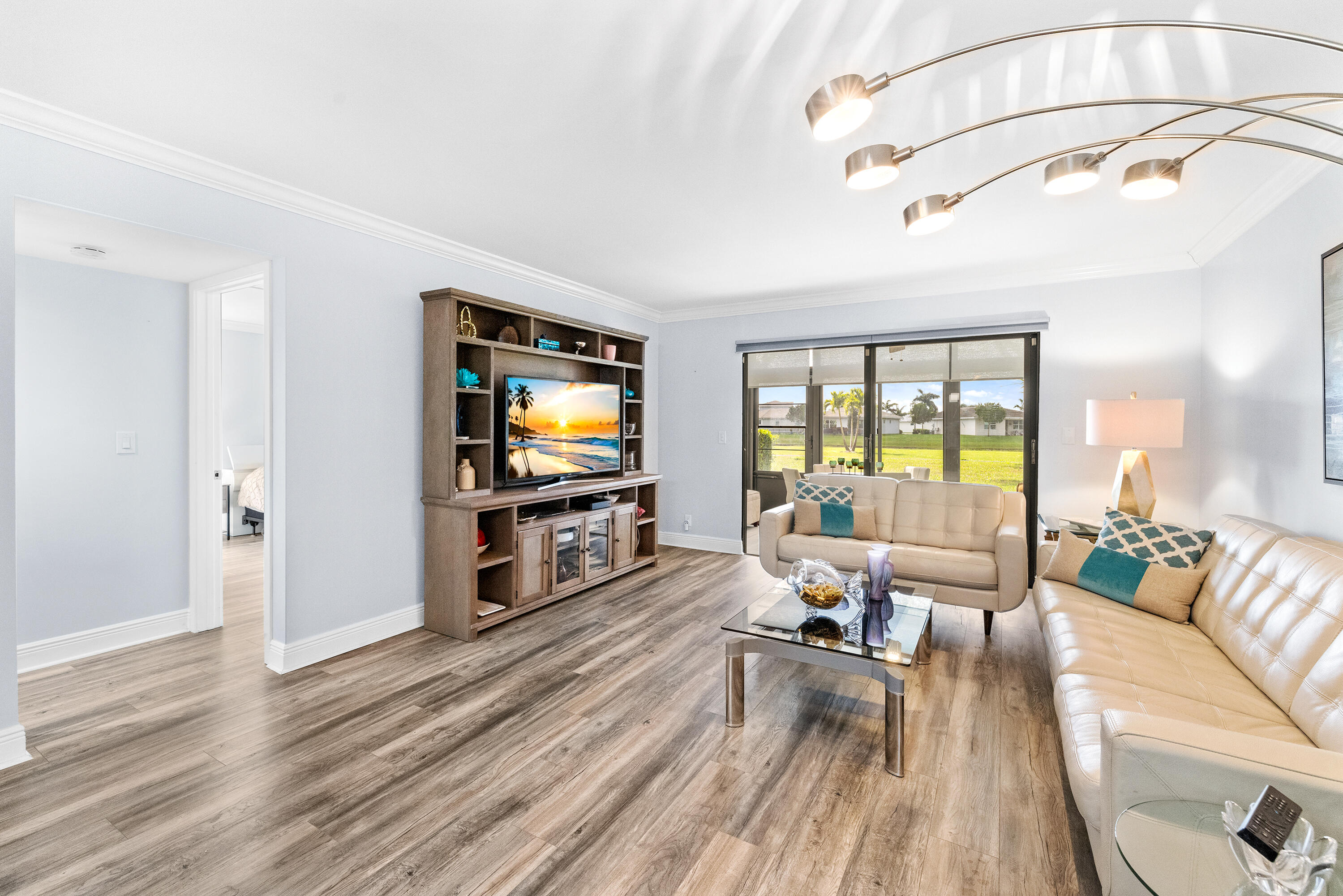 HUNTINGTON LAKES SEC THREE CONDOS - Residential