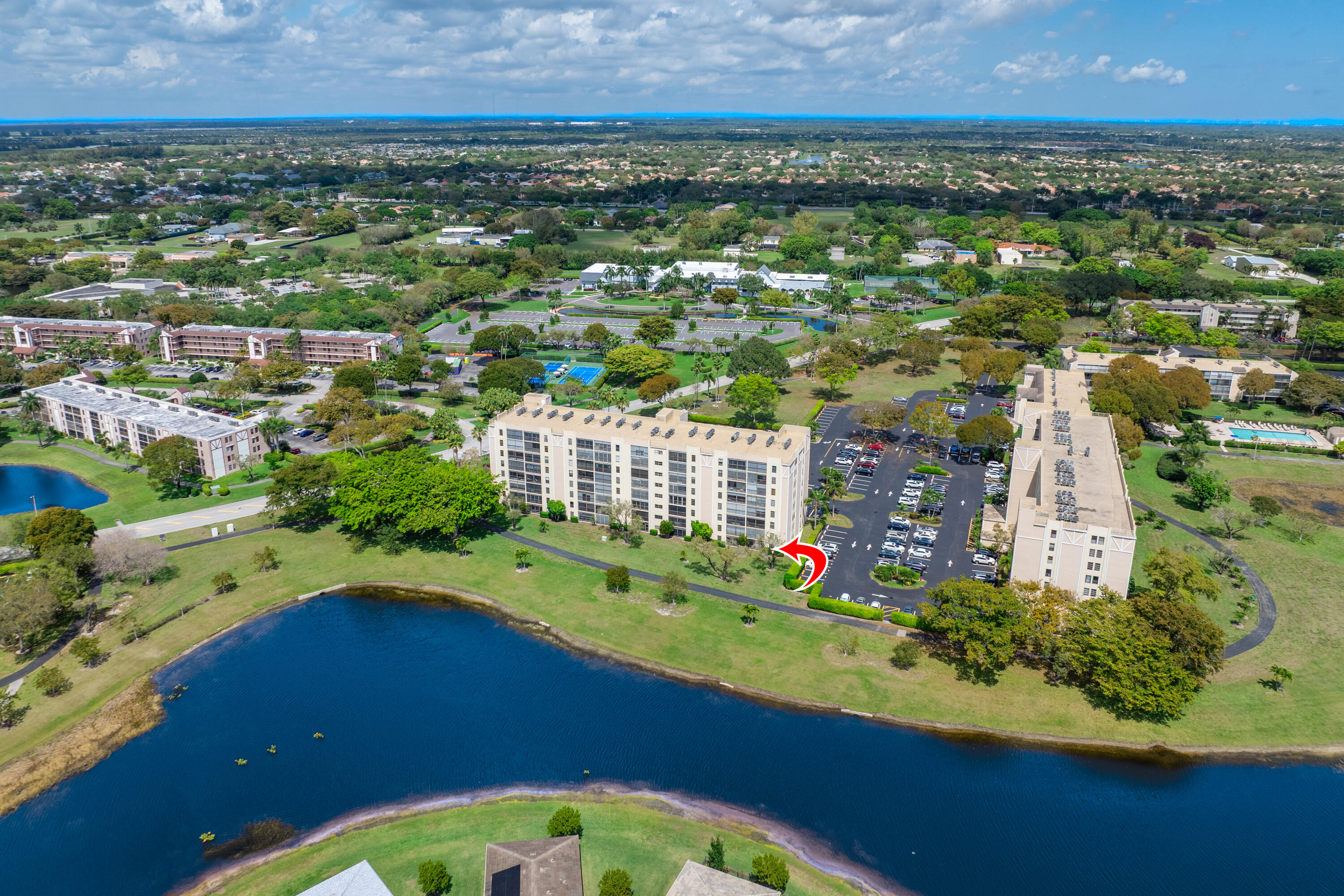 HUNTINGTON LAKES SEC THREE CONDOS - Residential