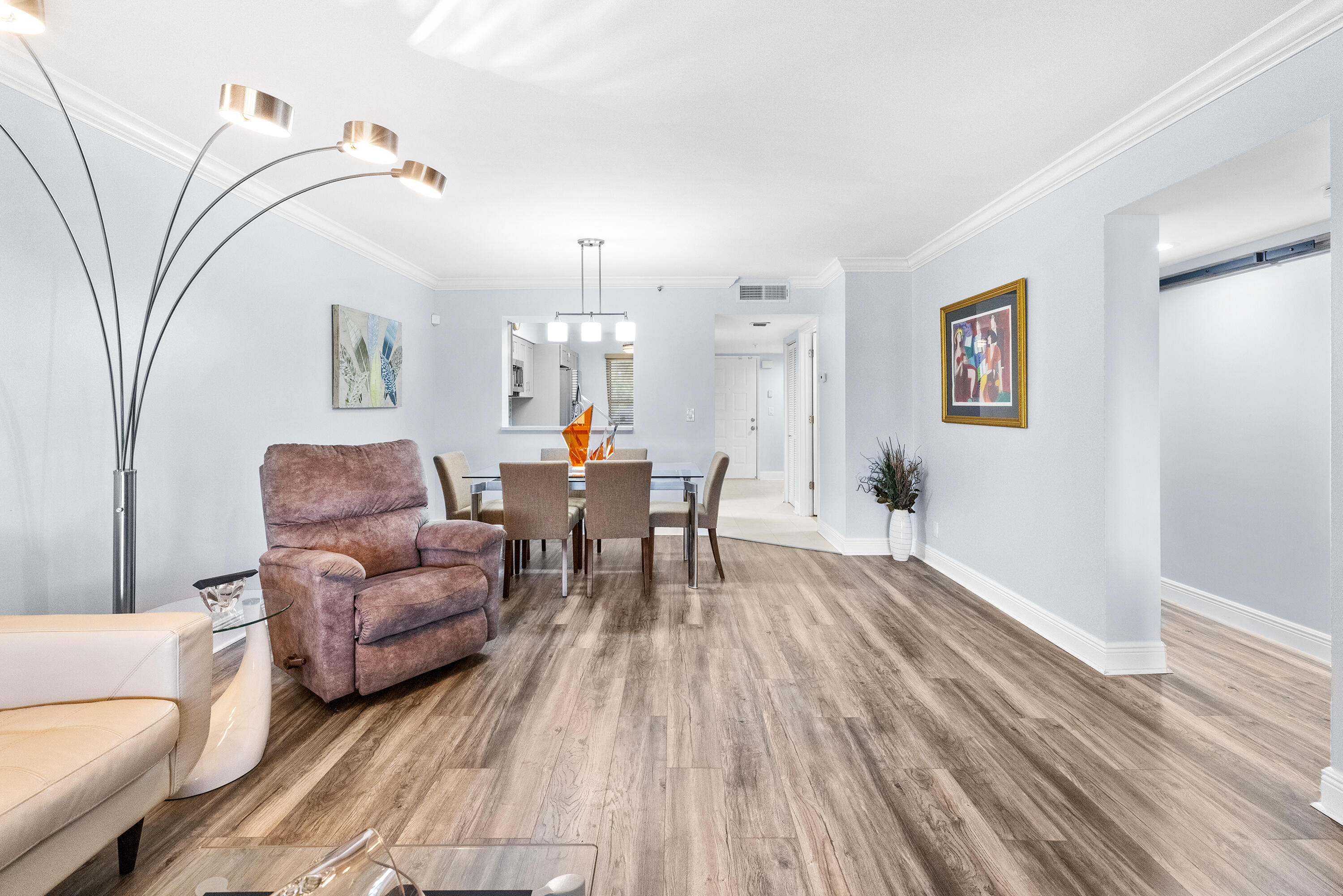 HUNTINGTON LAKES SEC THREE CONDOS - Residential