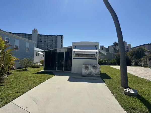 HOLIDAY OUT AT ST LUCIE SECTION B - Residential