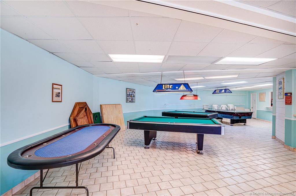 HOLIDAY OUT AT ST LUCIE SECTION B - Residential