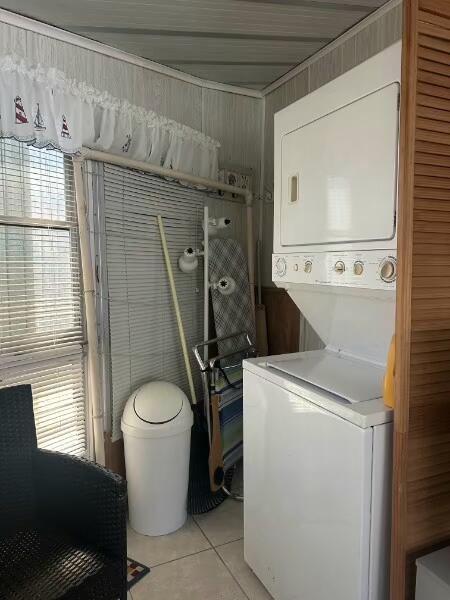 HOLIDAY OUT AT ST LUCIE SECTION B - Residential