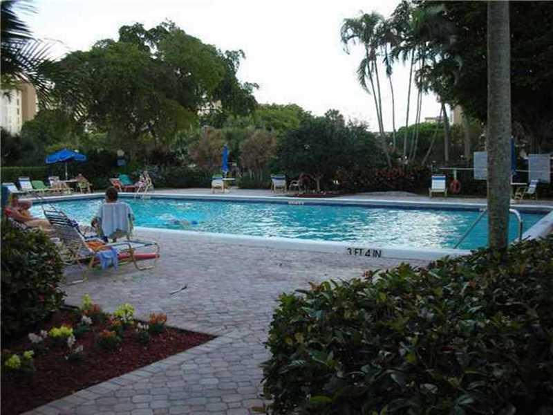 PALM-AIRE C C APTS 42 CON - Residential Lease