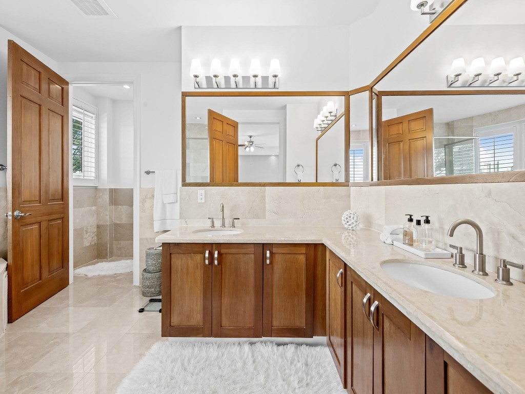 Aria At Las Olas Condo - Residential Lease