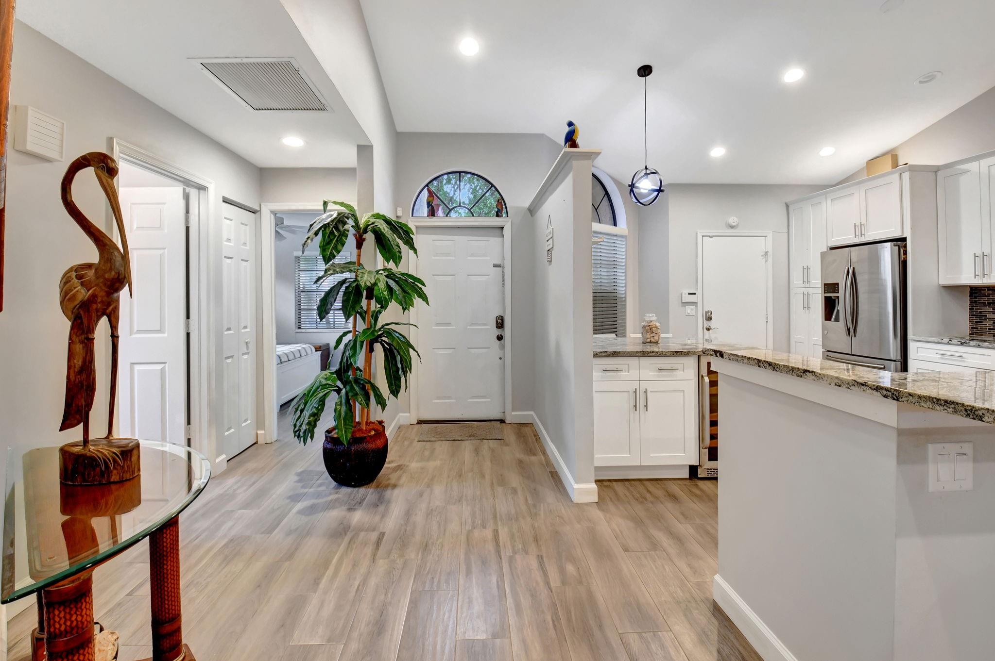 7704 LEXINGTON CLUB BLVD UNIT B B