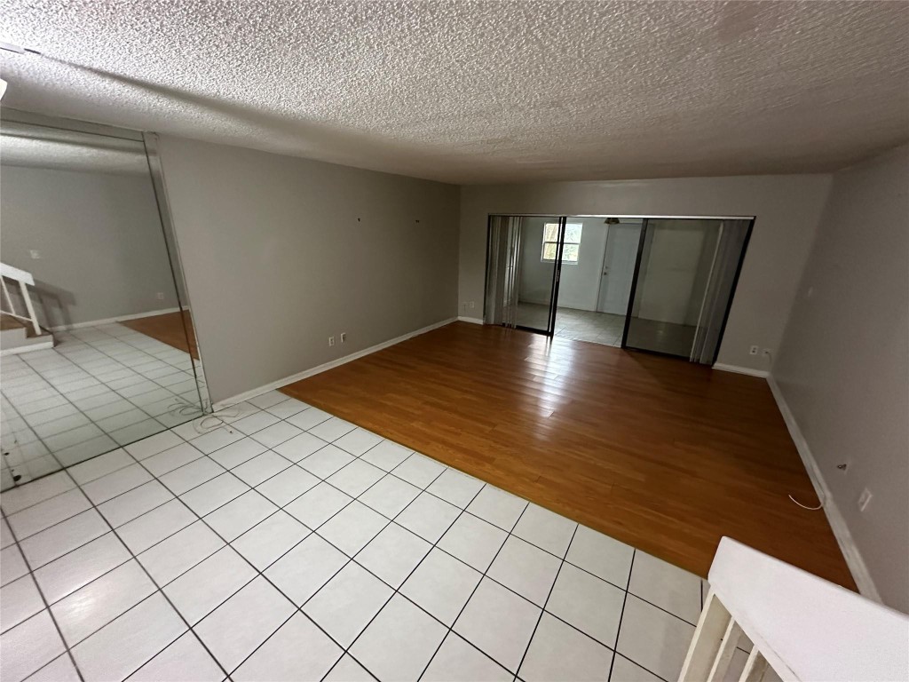 The Courts Of Inverrary P - Residential Lease