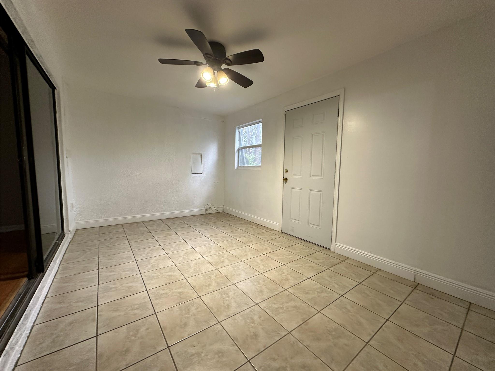 The Courts Of Inverrary P - Residential Lease