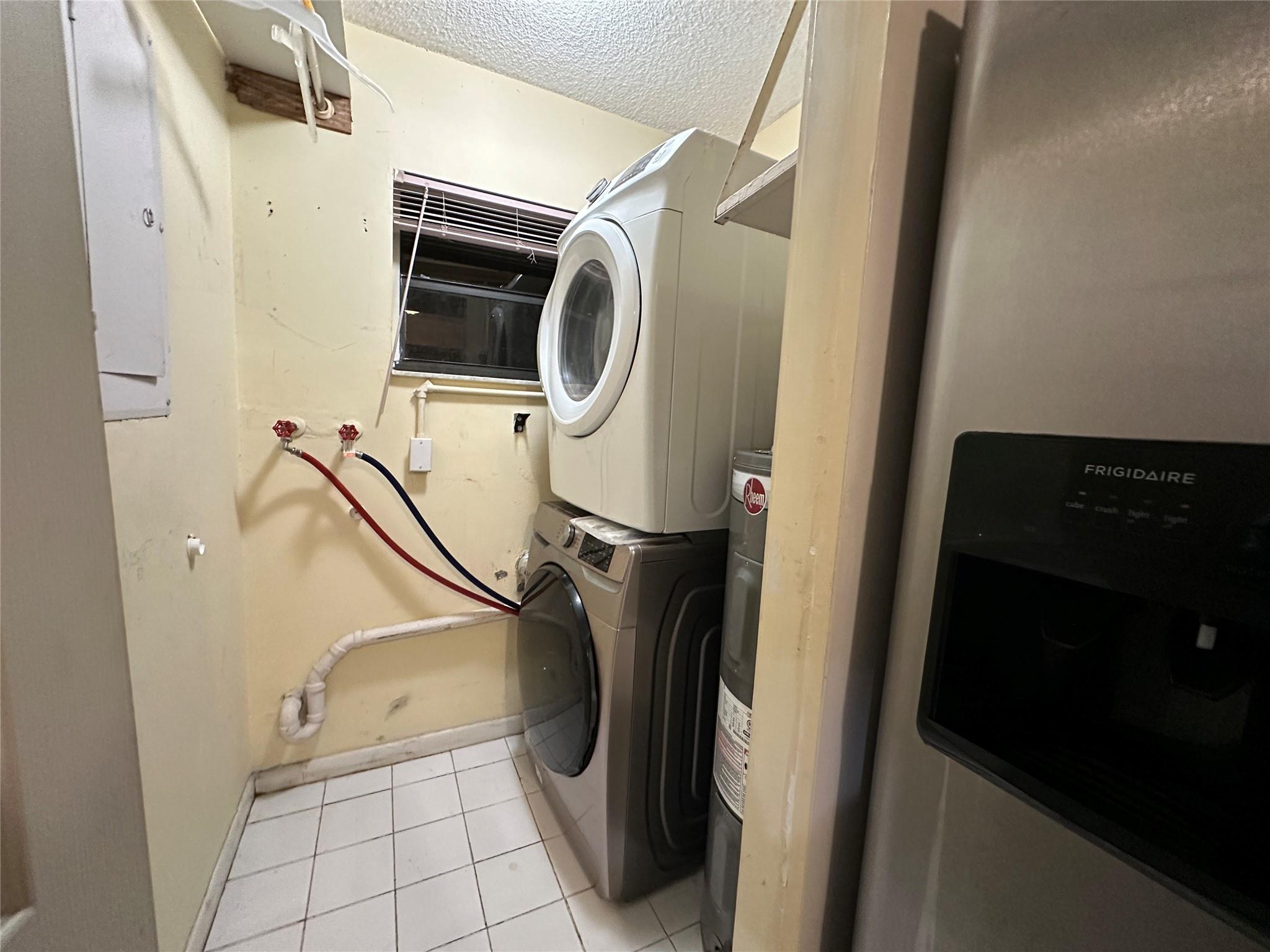 The Courts Of Inverrary P - Residential Lease