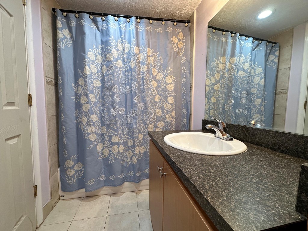 The Courts Of Inverrary P - Residential Lease