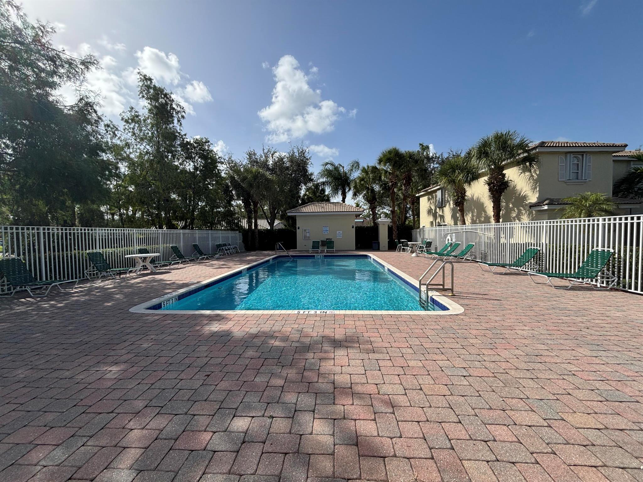 GEORGIAN COURTS AT WELLIN - Residential Lease
