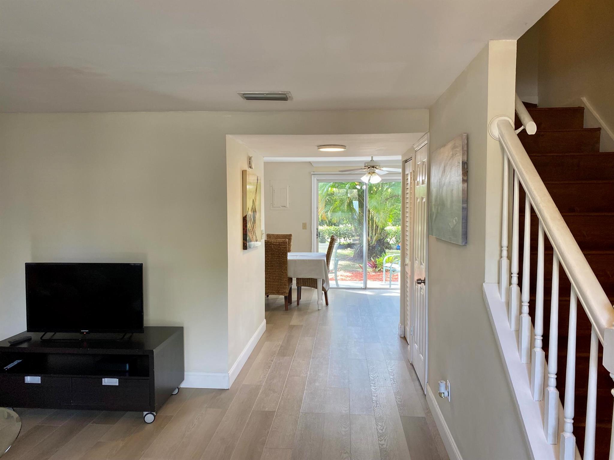 GEORGIAN COURTS AT WELLIN - Residential Lease