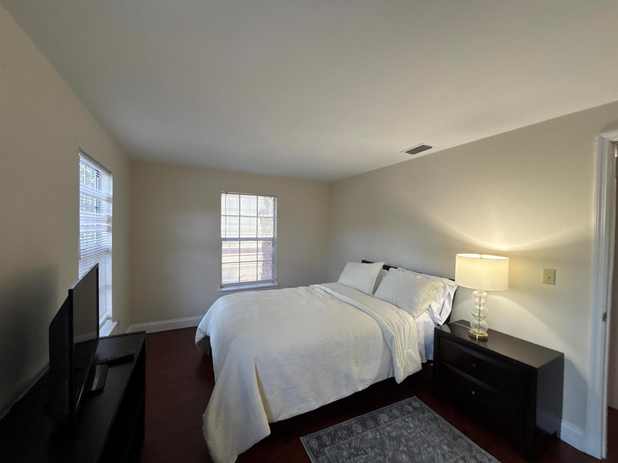 GEORGIAN COURTS AT WELLIN - Residential Lease