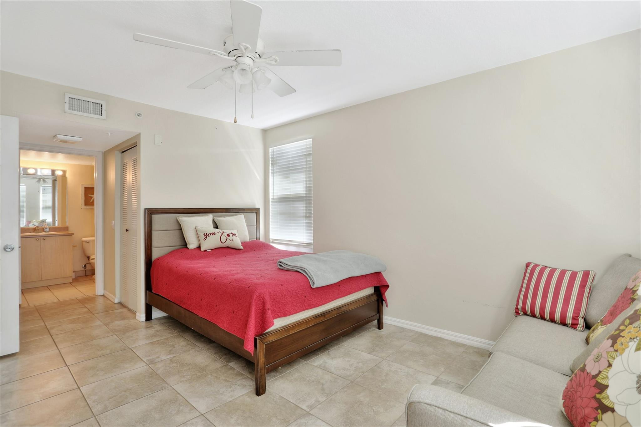 VILLA DEL SOL CONDO - Residential Lease