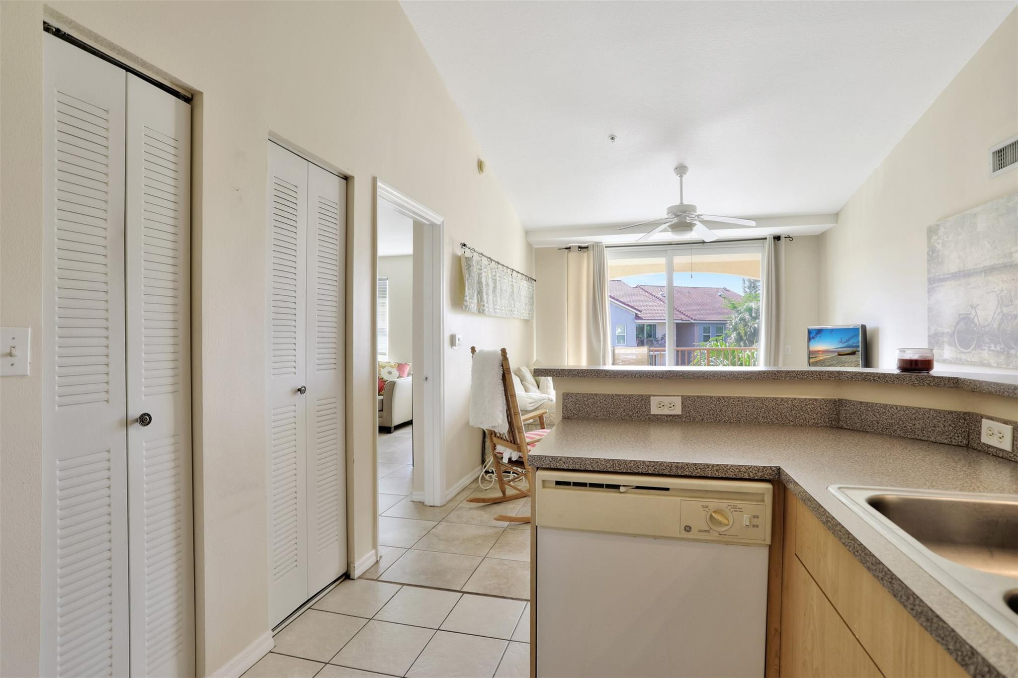 VILLA DEL SOL CONDO - Residential Lease