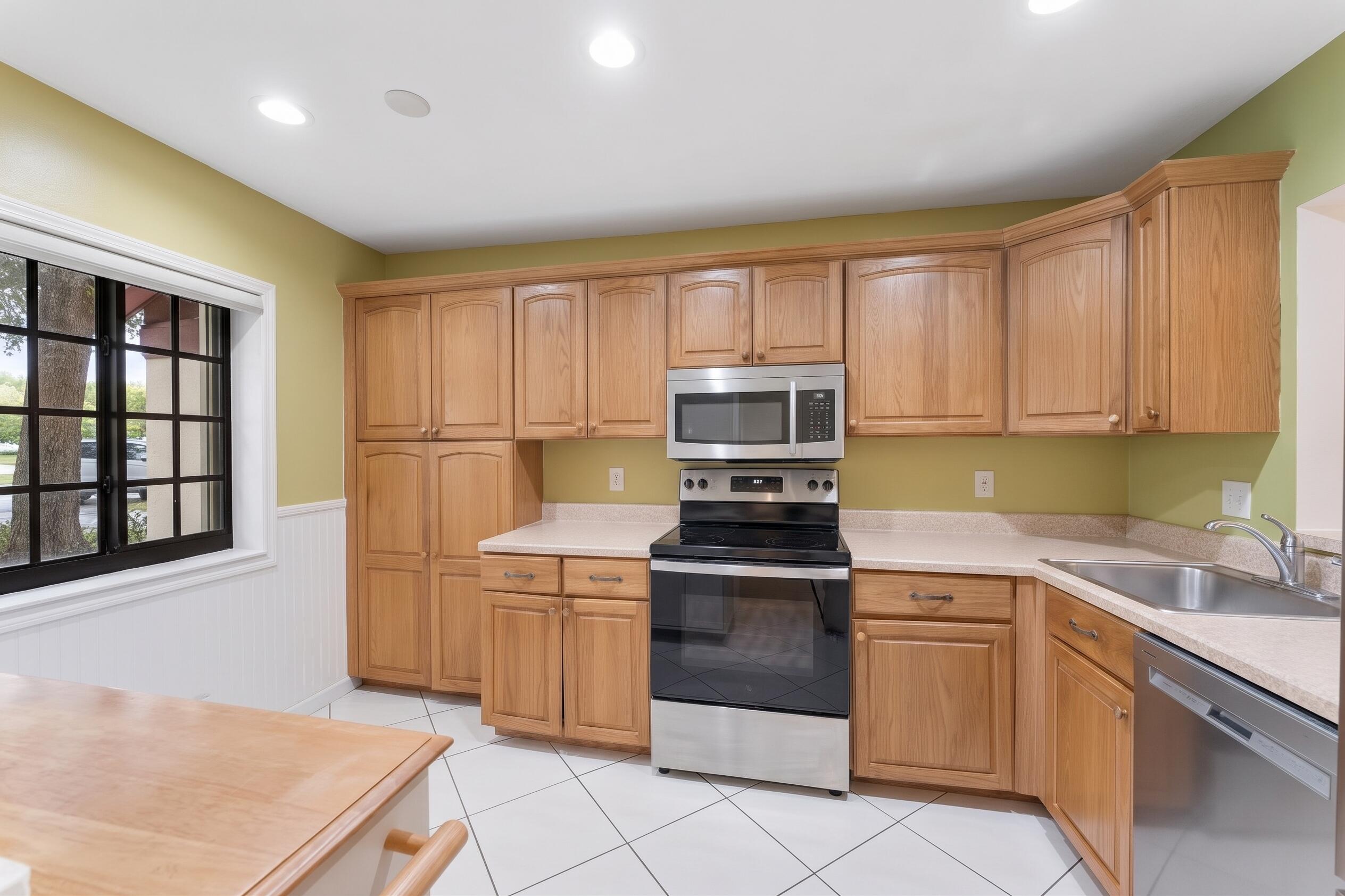 4321 CARAMBOLA Circle N 403-F