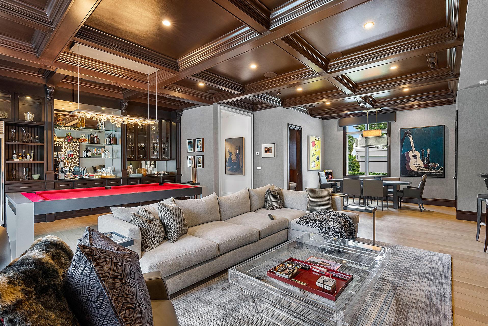 ROYAL PALM YACHT & COUNTR - Residential