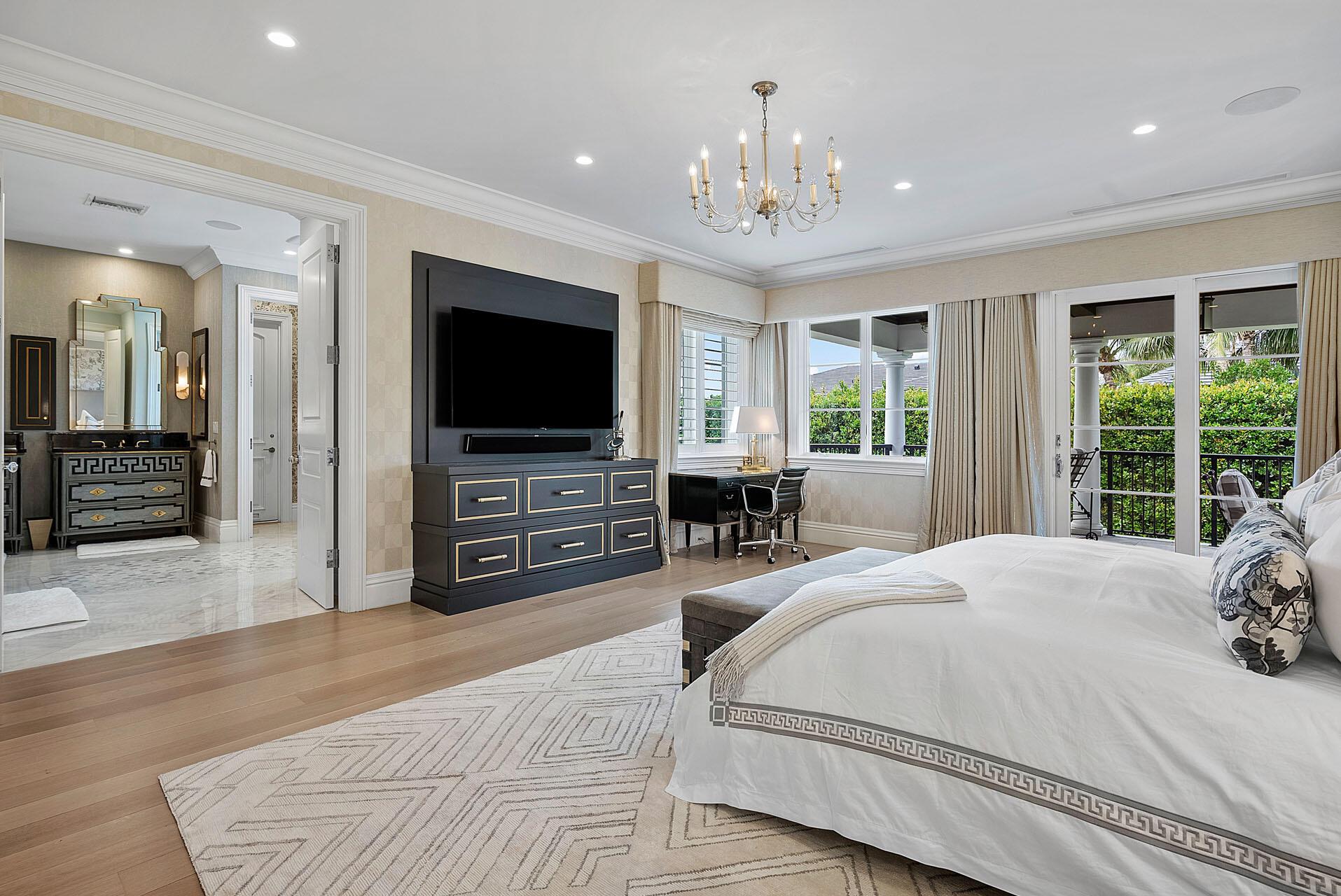 ROYAL PALM YACHT & COUNTR - Residential