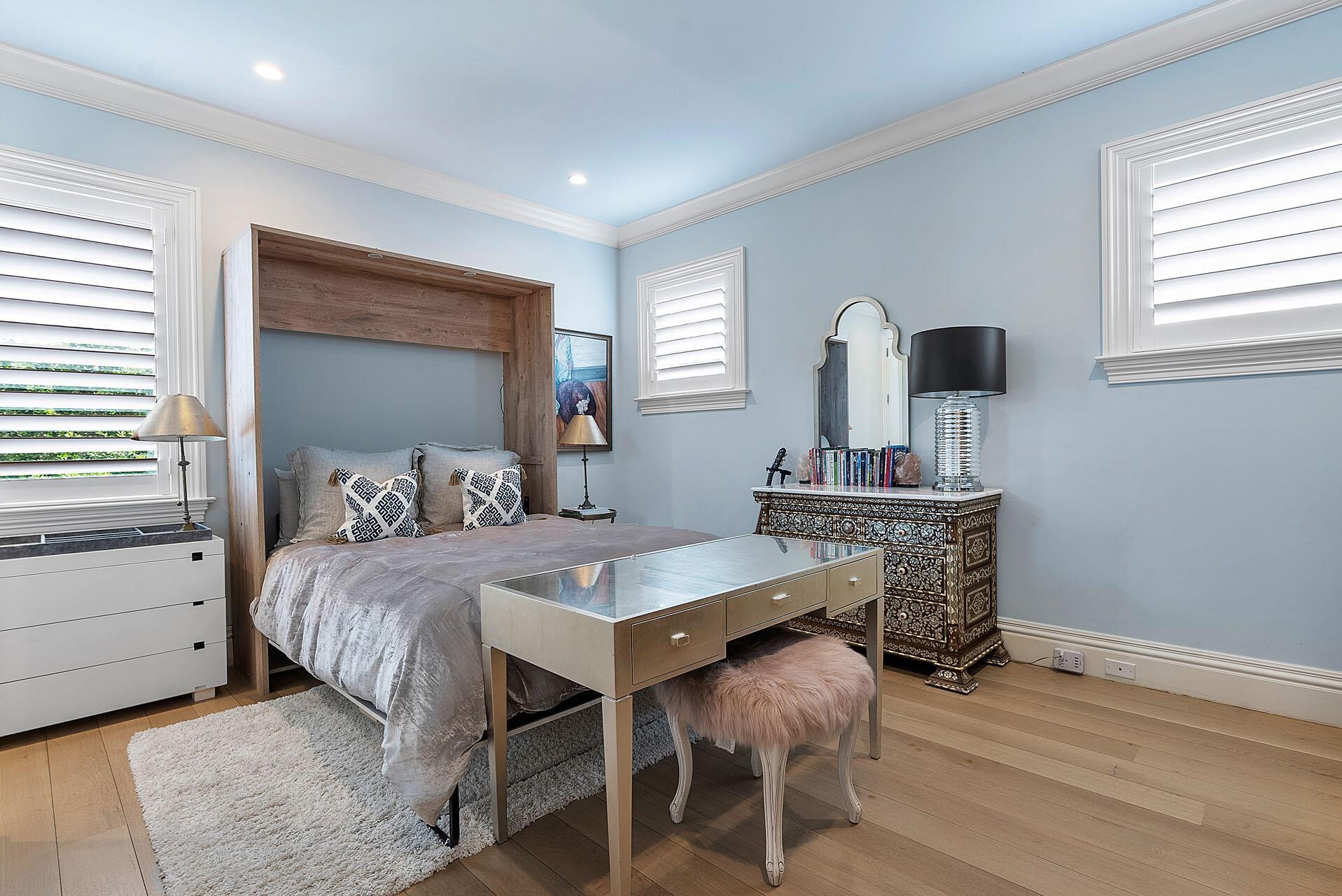 ROYAL PALM YACHT & COUNTR - Residential