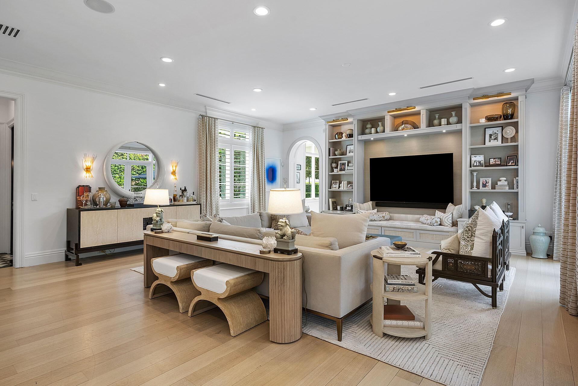 ROYAL PALM YACHT & COUNTR - Residential