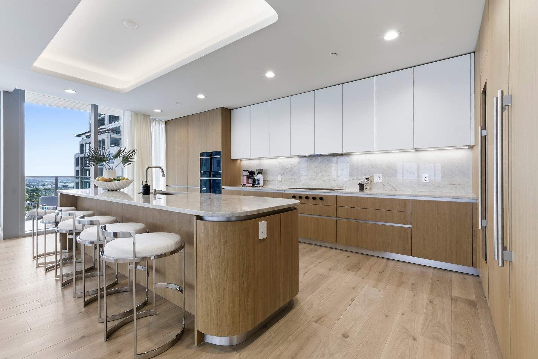 FORTE RESIDENCES CONDO - Residential