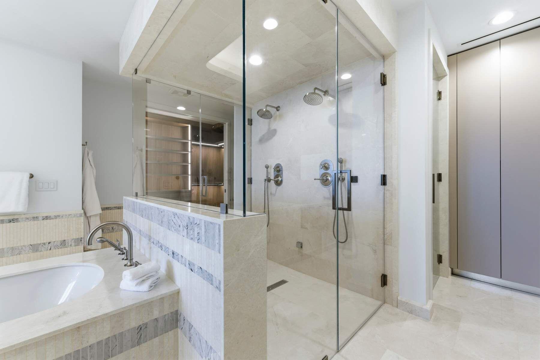 FORTE RESIDENCES CONDO - Residential