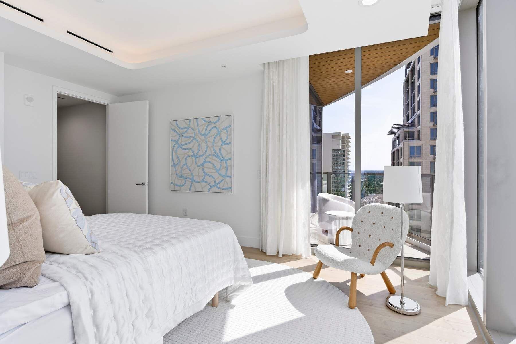 FORTE RESIDENCES CONDO - Residential