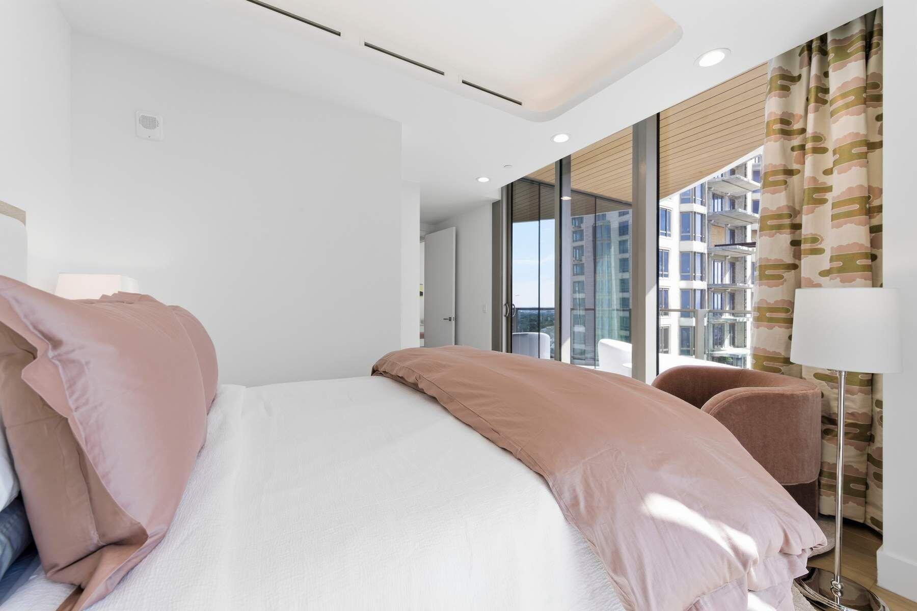 FORTE RESIDENCES CONDO - Residential