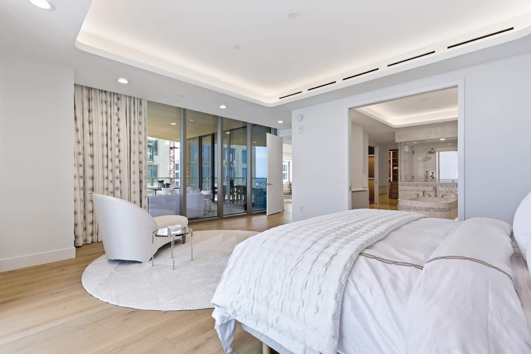 FORTE RESIDENCES CONDO - Residential