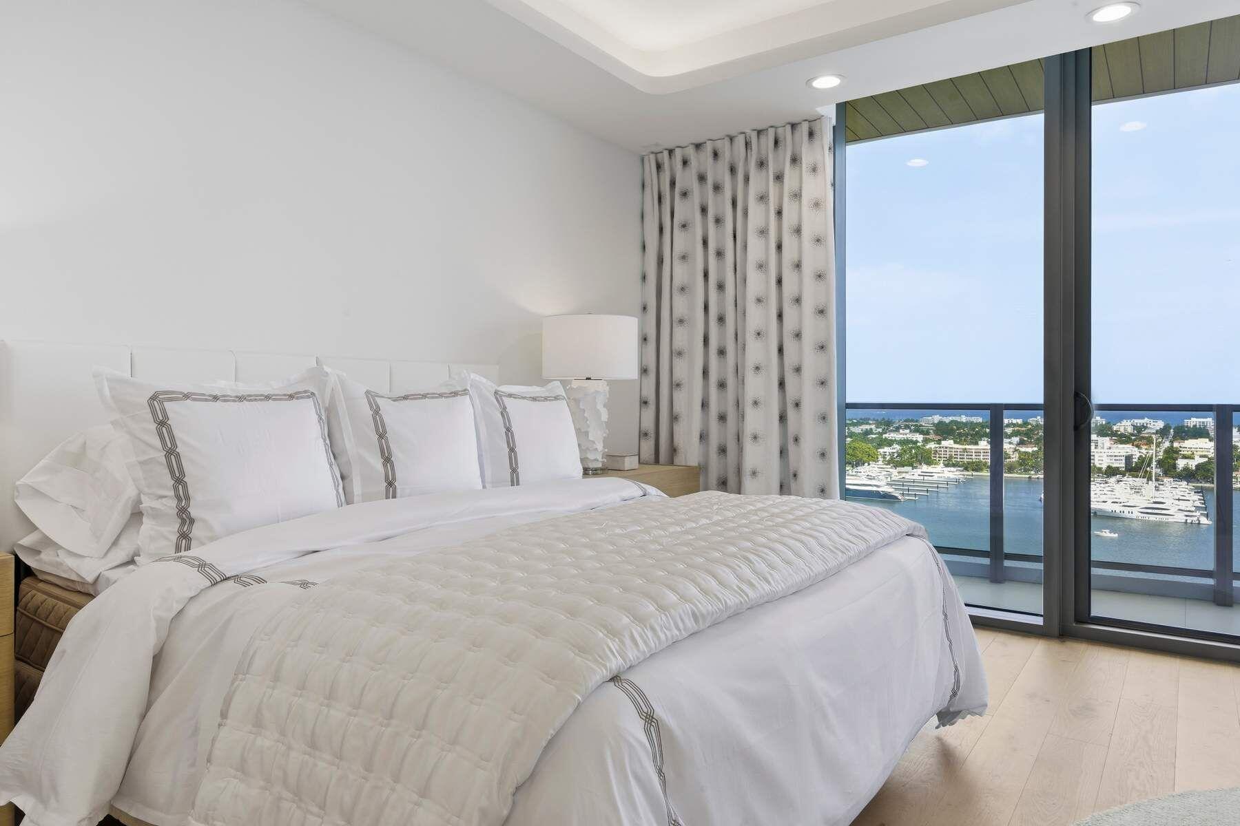 FORTE RESIDENCES CONDO - Residential