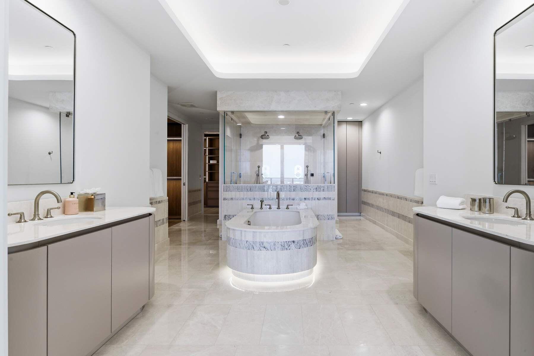 FORTE RESIDENCES CONDO - Residential