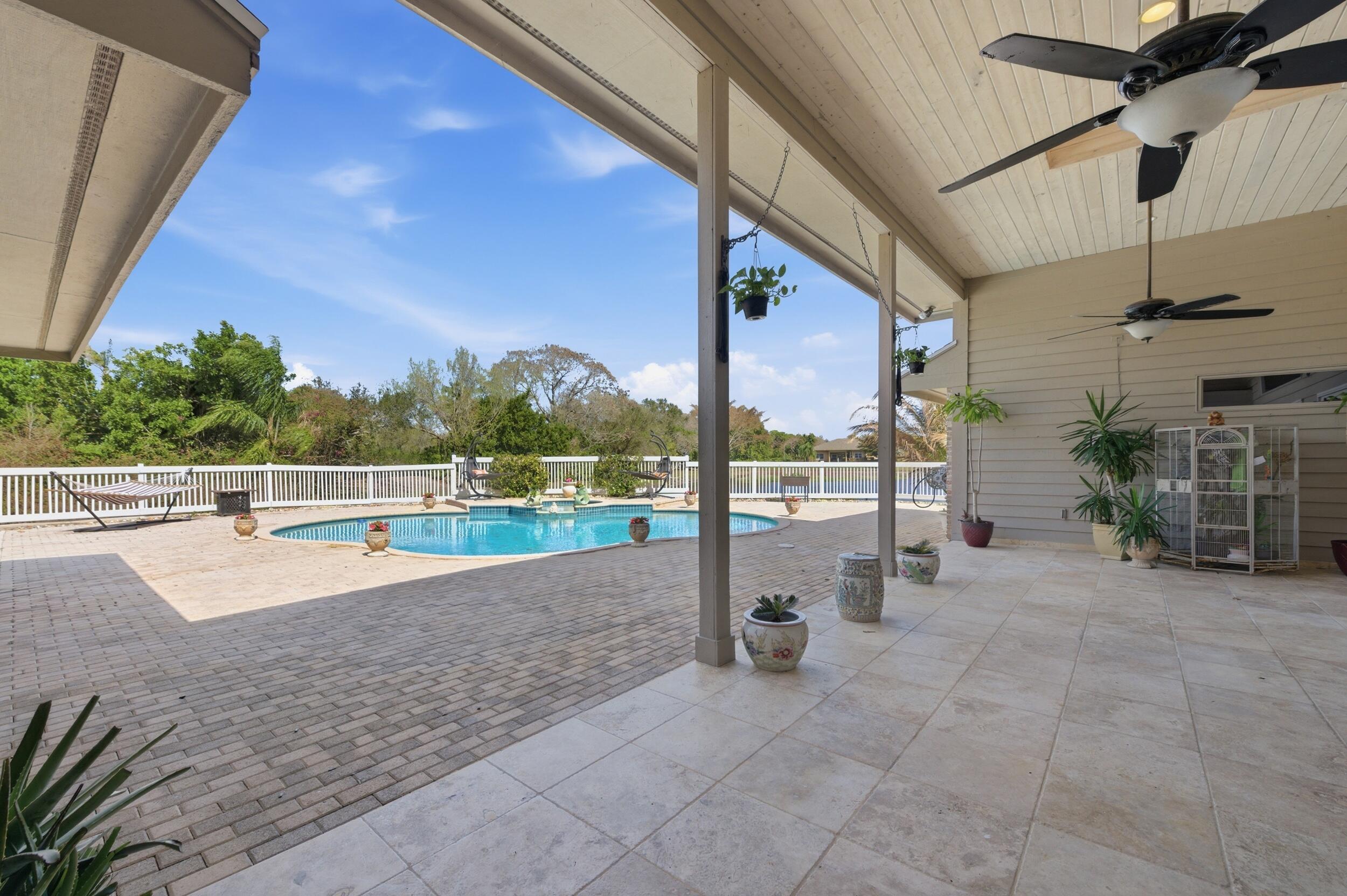 LAKERIDGE - Residential