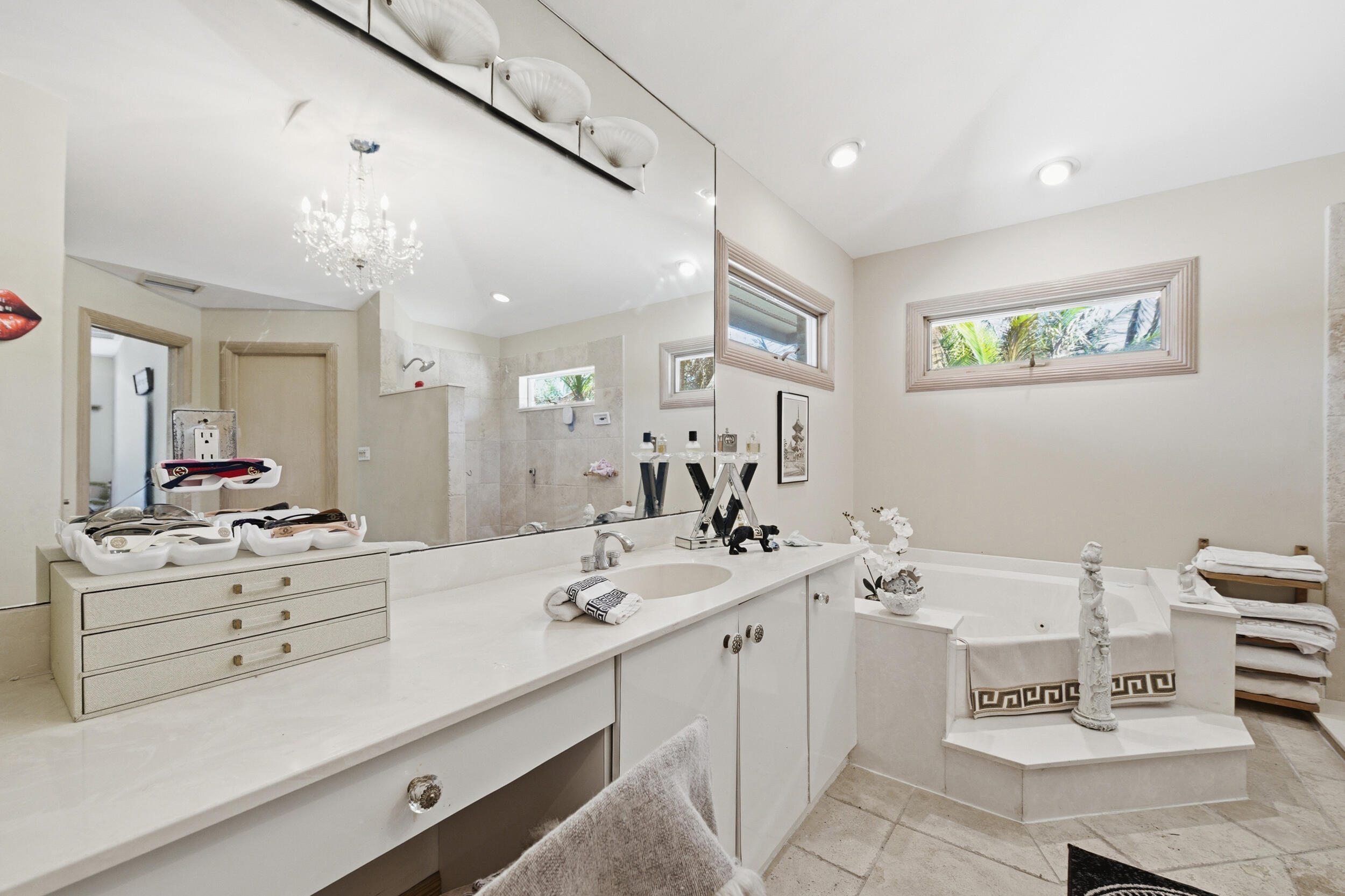 LAKERIDGE - Residential