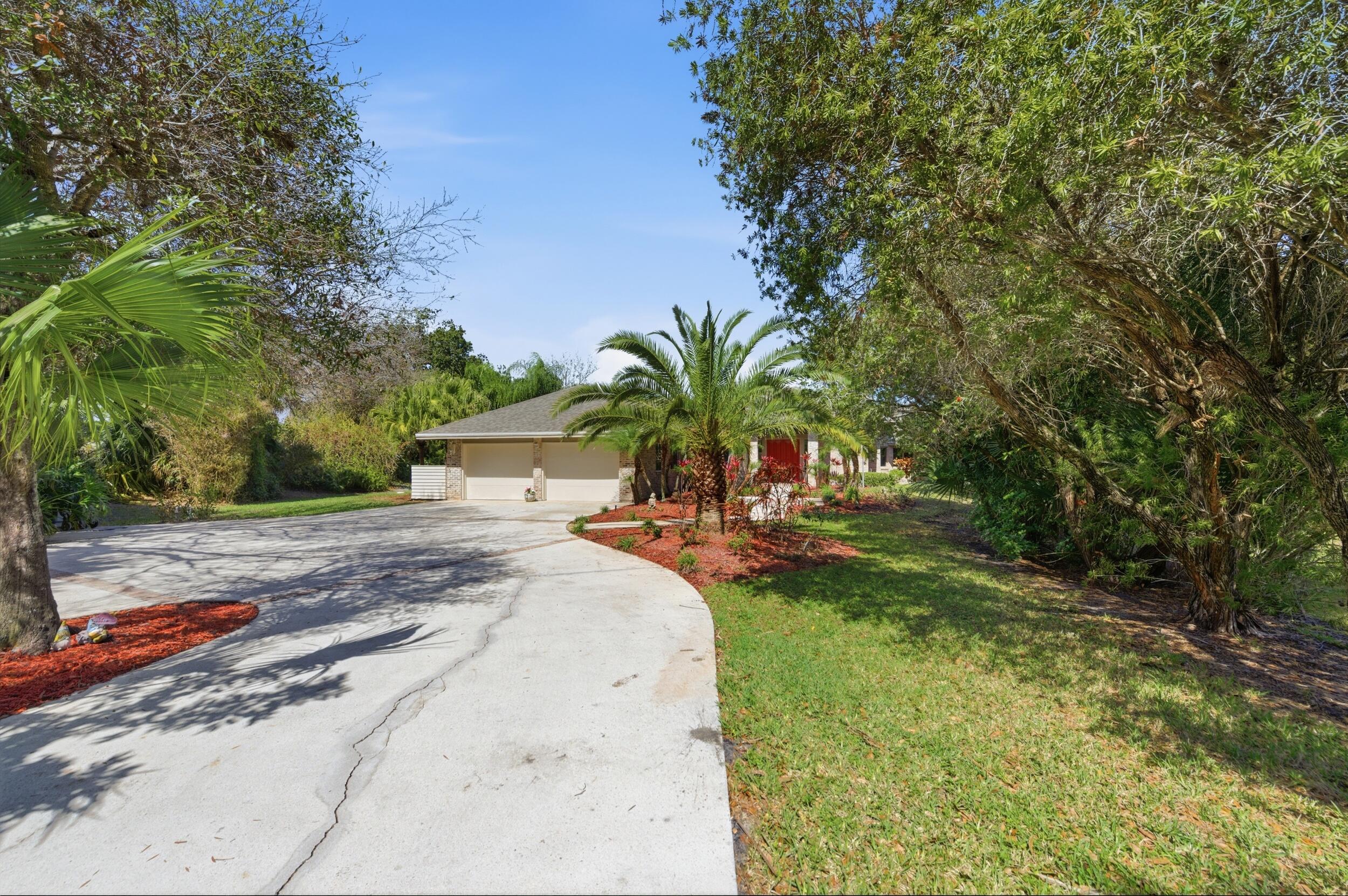 LAKERIDGE - Residential